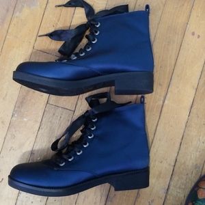 Dirty Laundry Blue Satin Lace-Up Boots Sz 8.5
